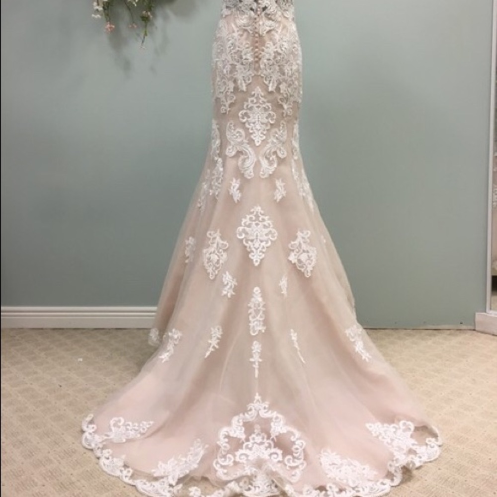 Stella York 6589 Wedding dress - Picture 8 of 16